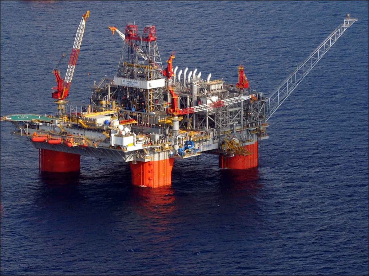 Thunder Horse semi-submersible oil platform operated by BP in the Gulf of Mexico